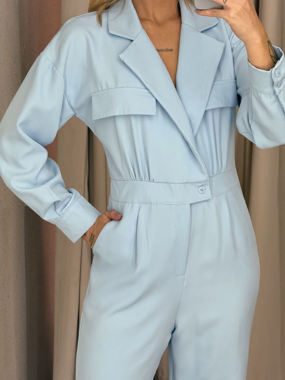 MACACÃO DANIELA MANGA LONGA BABY BLUE