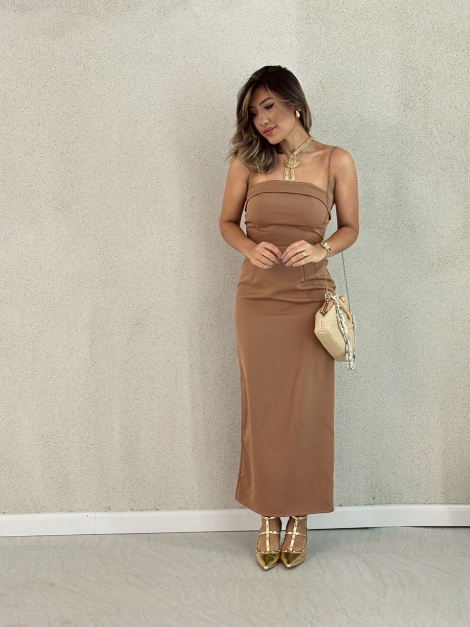 VESTIDO ISABELLY MIDI MARROM - 0048160054 - CAROLLA FERRARO