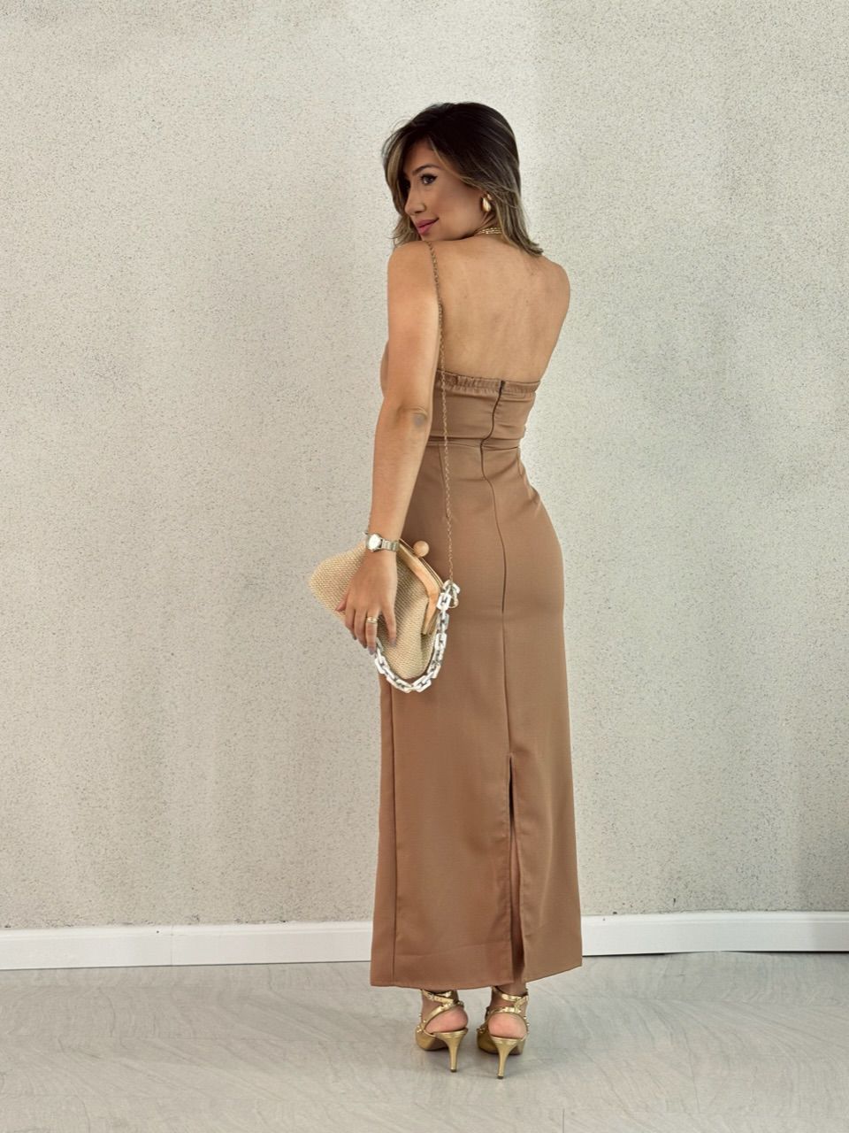 VESTIDO ISABELLY MIDI MARROM
