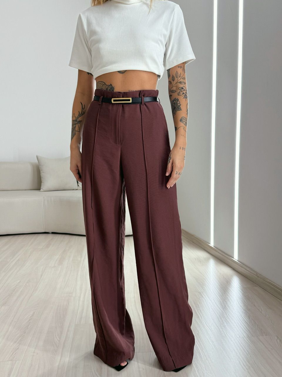 CALÇA JÚLIA PANTALONA MARROM BORDÔ - 0049740345 - CAROLLA FERRARO