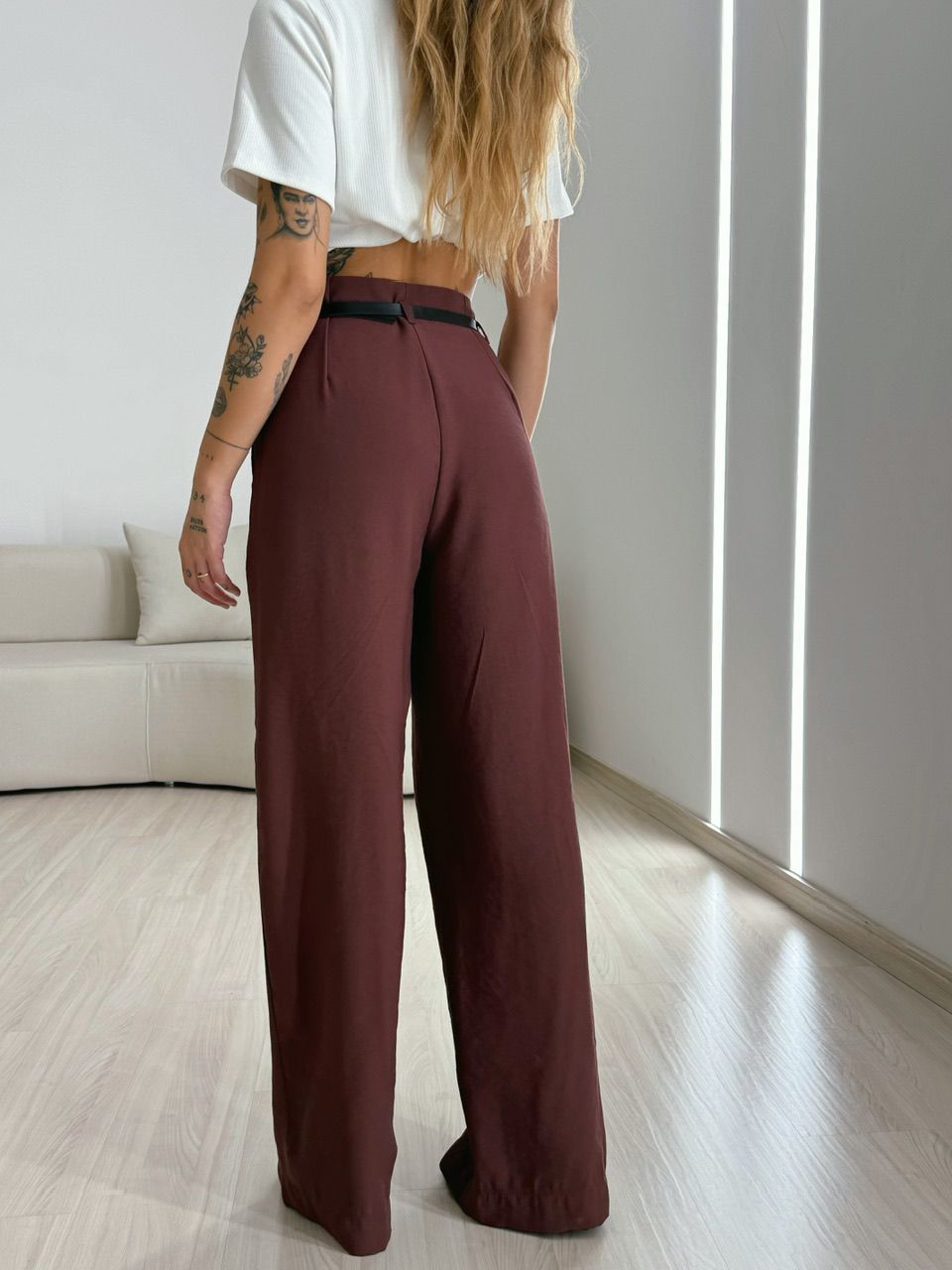 CALÇA JÚLIA PANTALONA MARROM BORDÔ