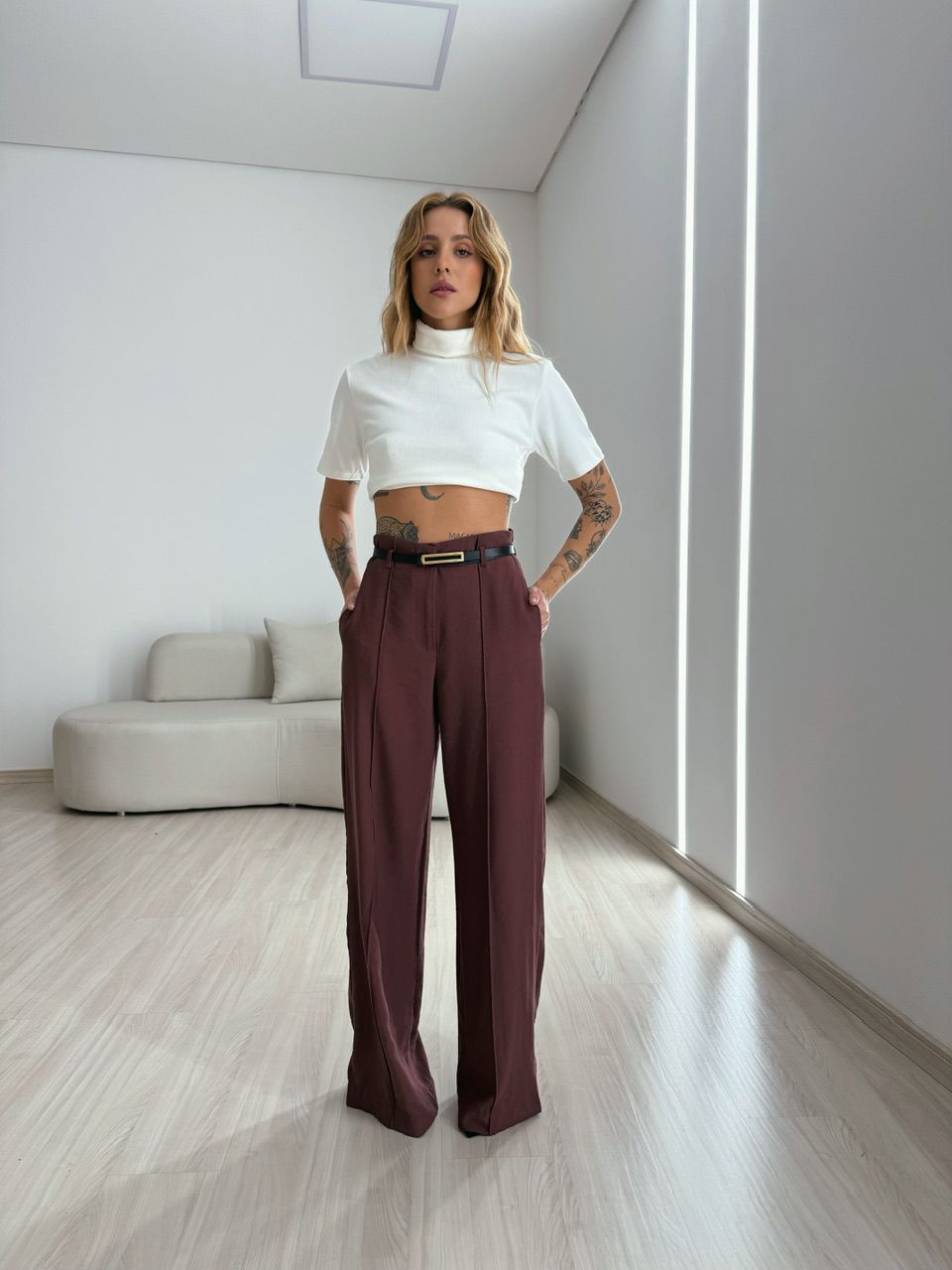 CALÇA JÚLIA PANTALONA MARROM BORDÔ