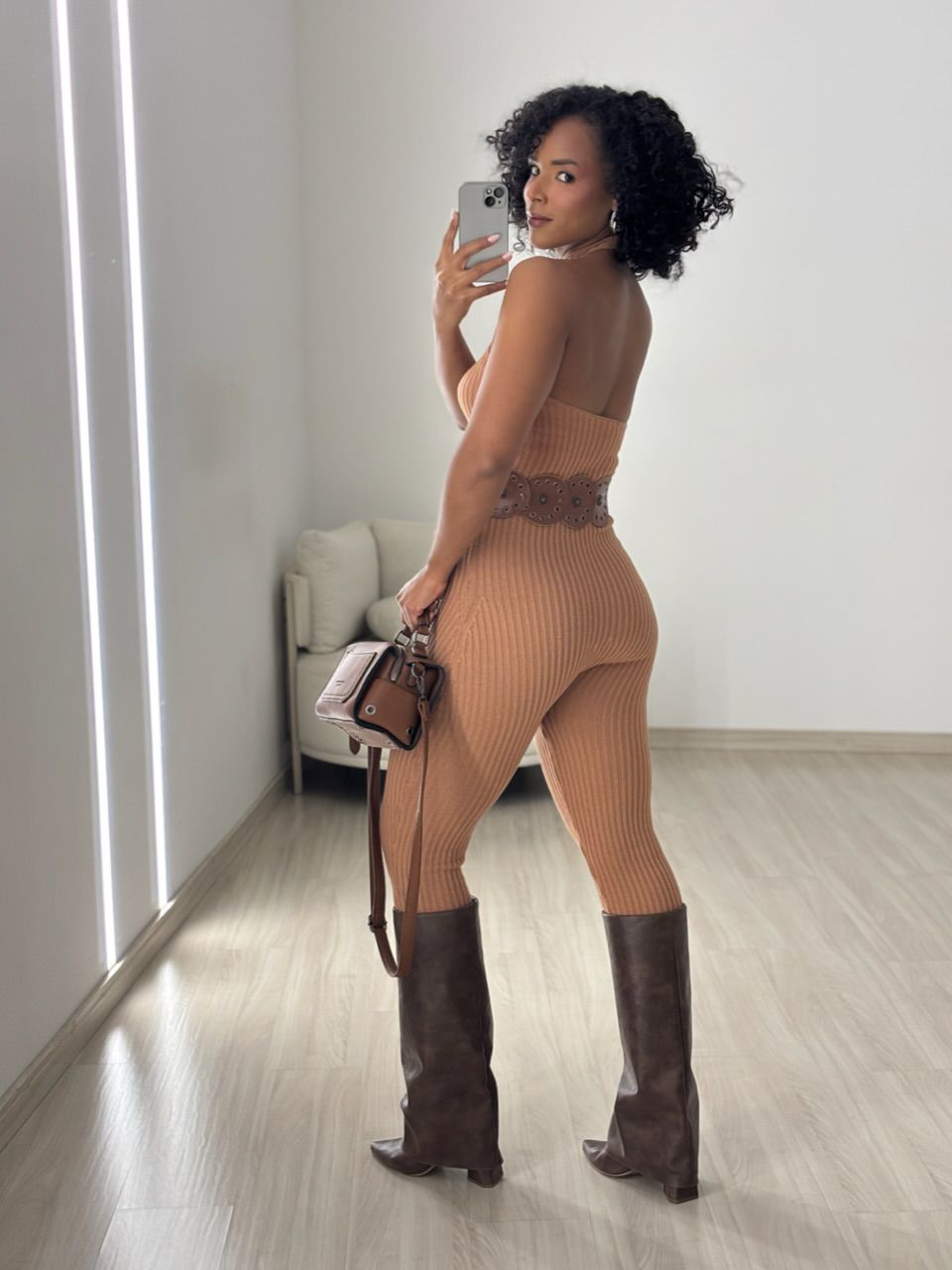 MACACÃO PALOMA FRENTE ÚNICA NUDE