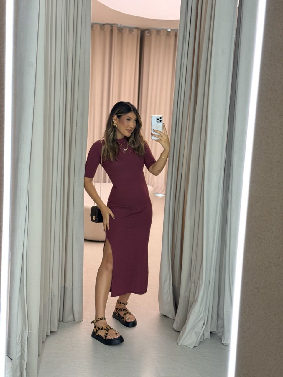 VESTIDO MARY FENDA VINHO