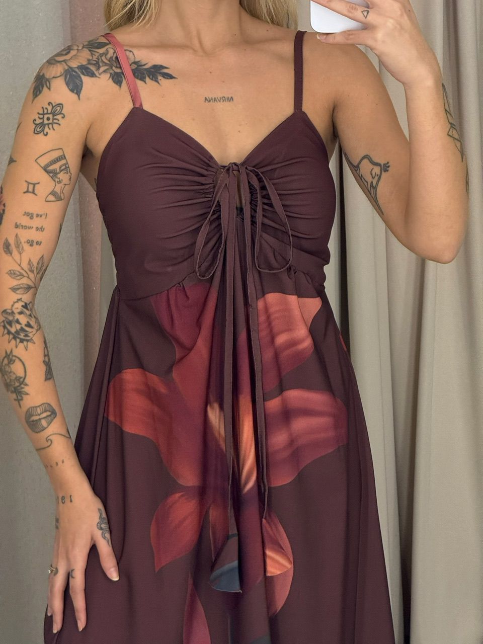 VESTIDO NÍDIA FLOR MARROM
