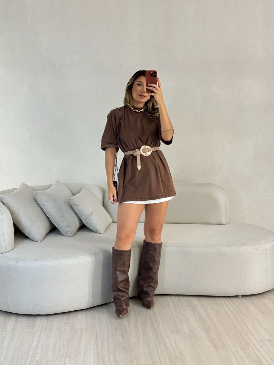 CAMISETÃO AMORA BÁSICO MARROM