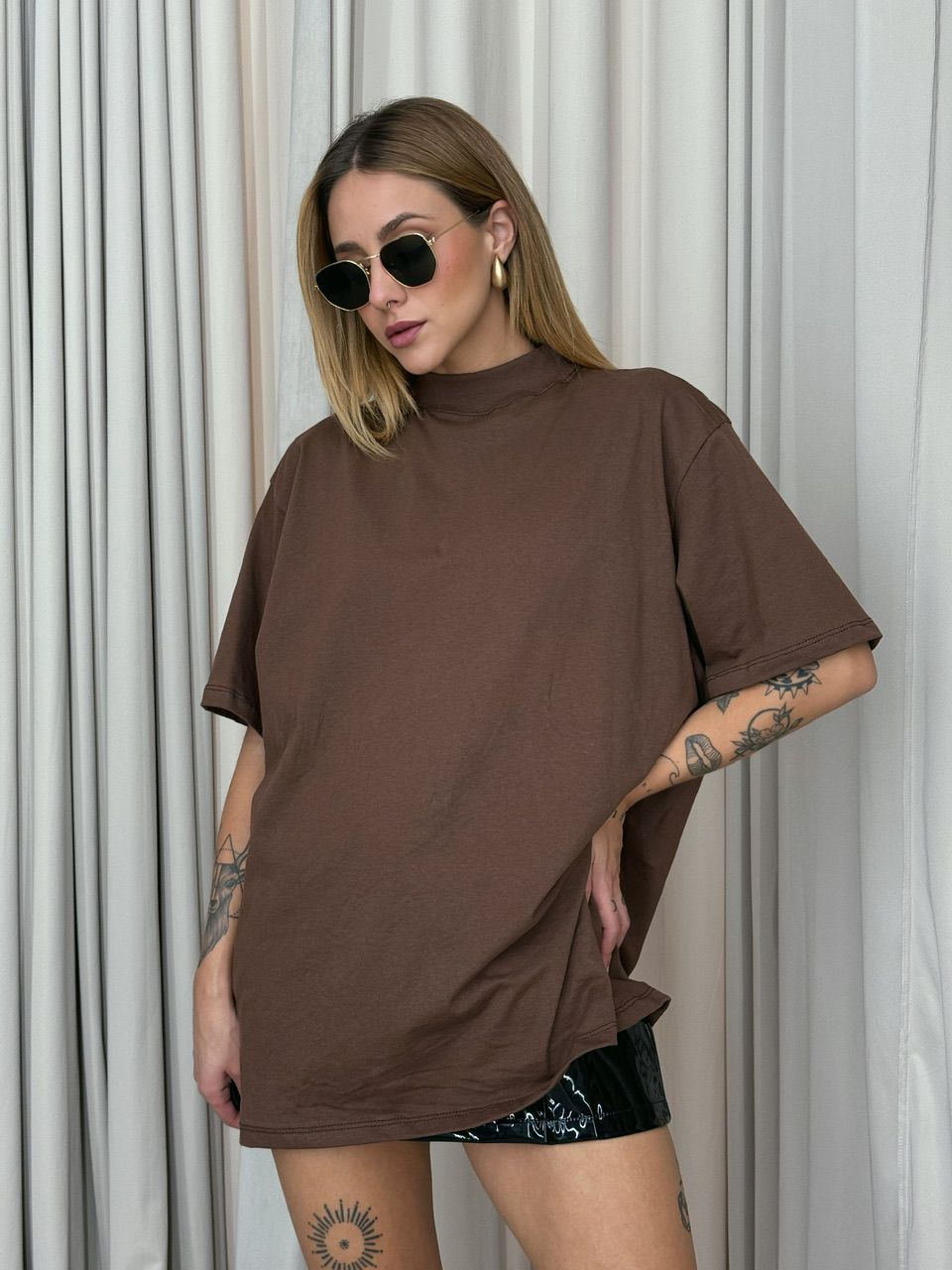 CAMISETÃO AMORA BÁSICO MARROM