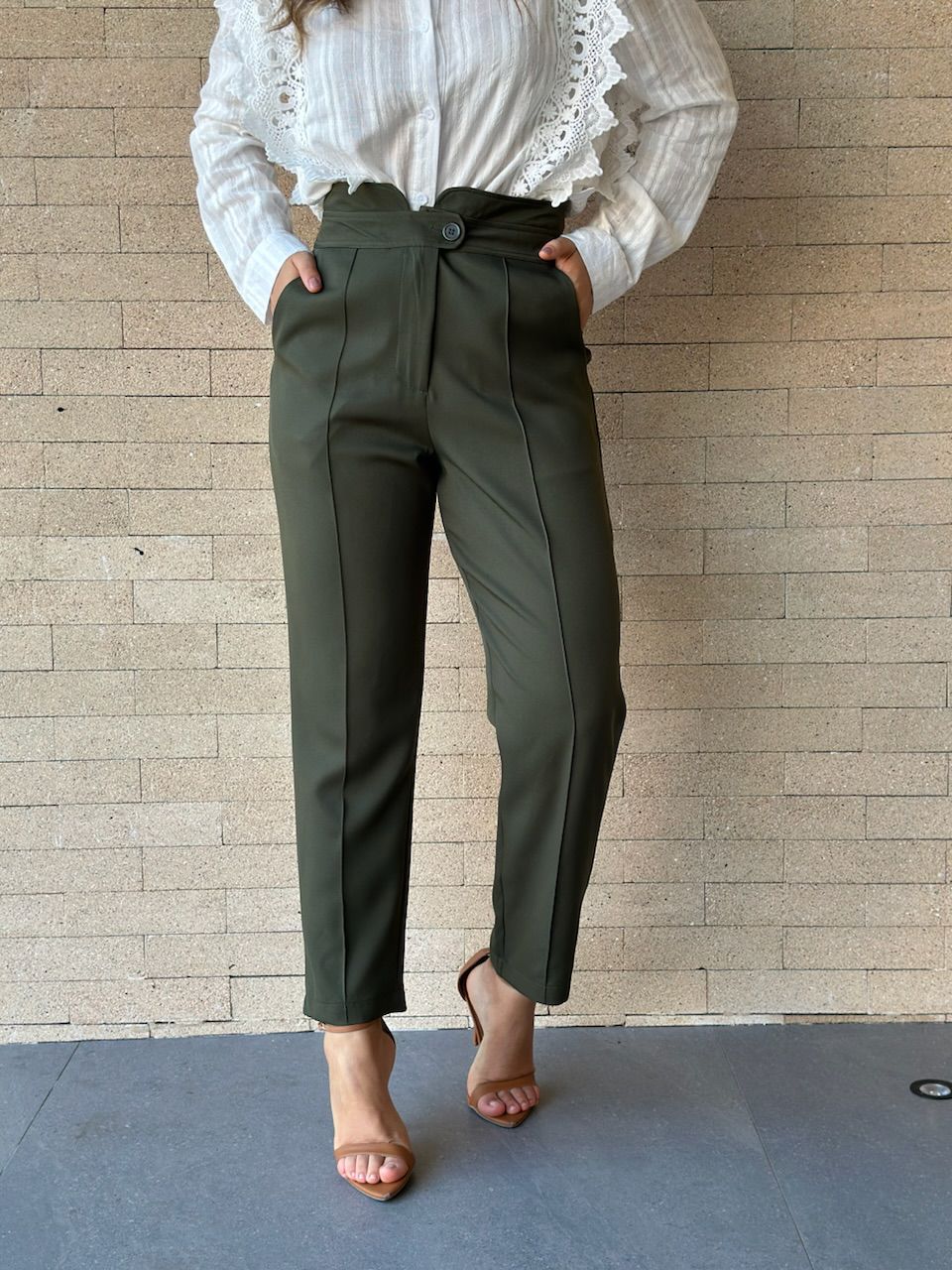 CALÇA ANDREZA SKINNY MILITAR - 0065460254 - CAROLLA FERRARO