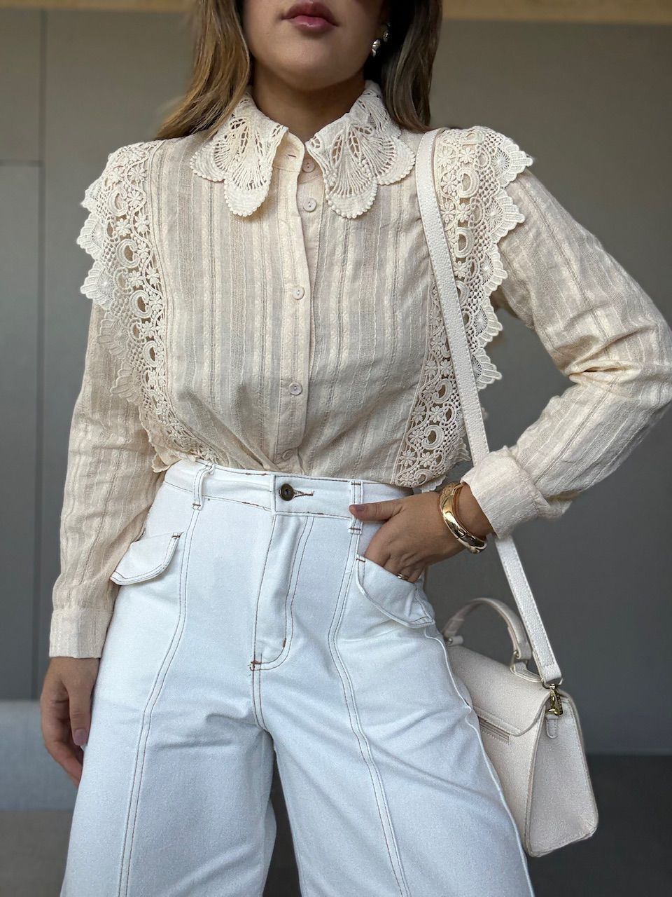 CAMISA KEYLA GUIPIR NUDE - 0065440049 - CAROLLA FERRARO