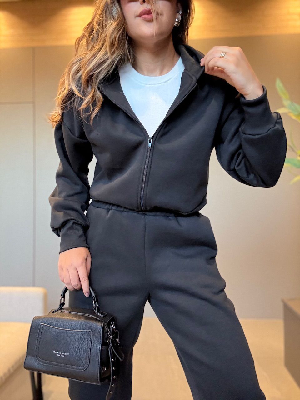 CONJUNTO BERNADETE MOLETOM PRETO