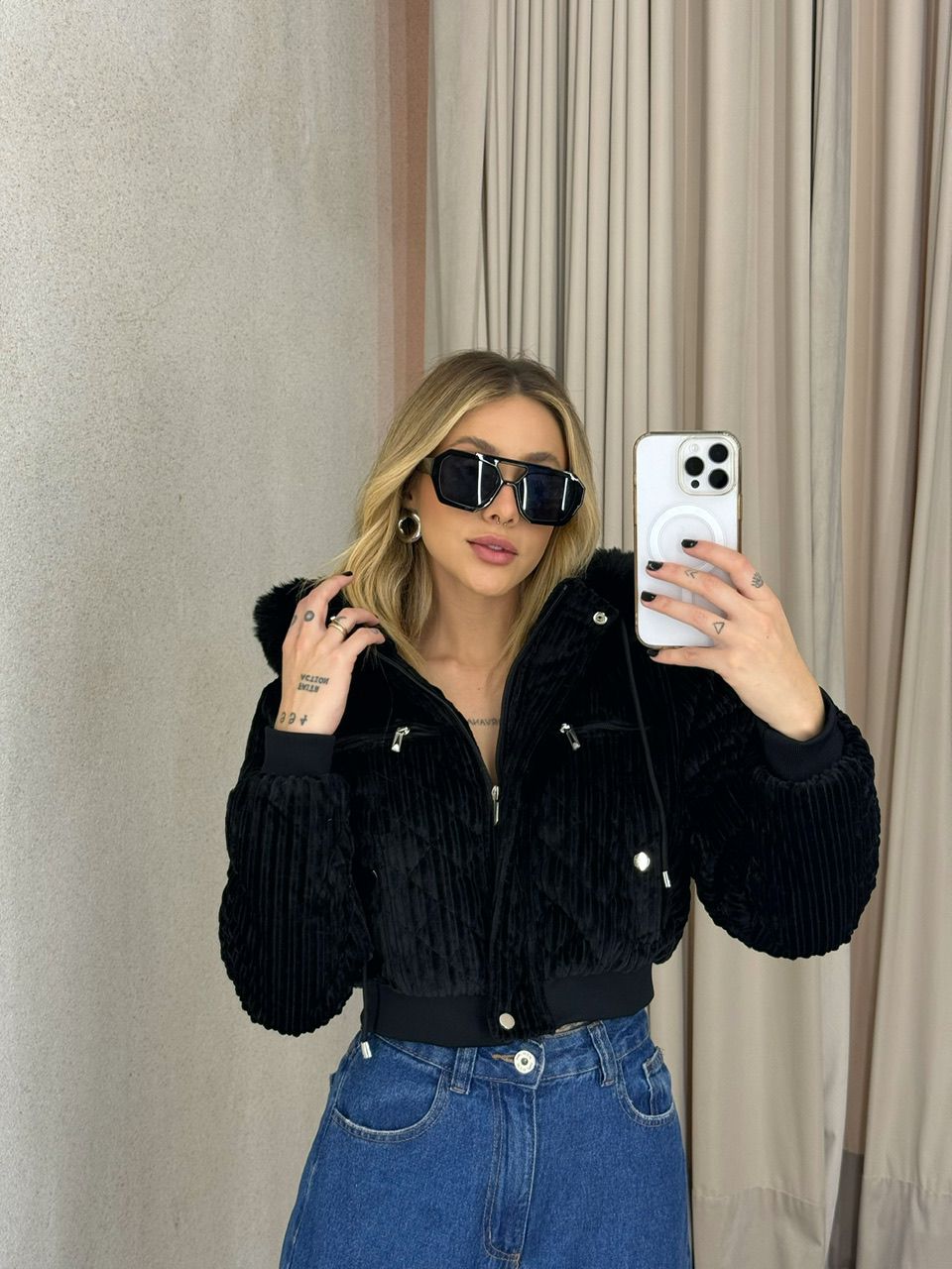 PUFFER ERIKA PELINHOS PRETA