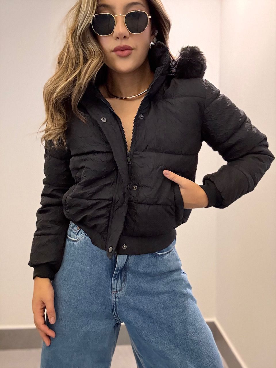 PUFFER KATIA TEXTURIZADA PRETA - 0065450033 - CAROLLA FERRARO