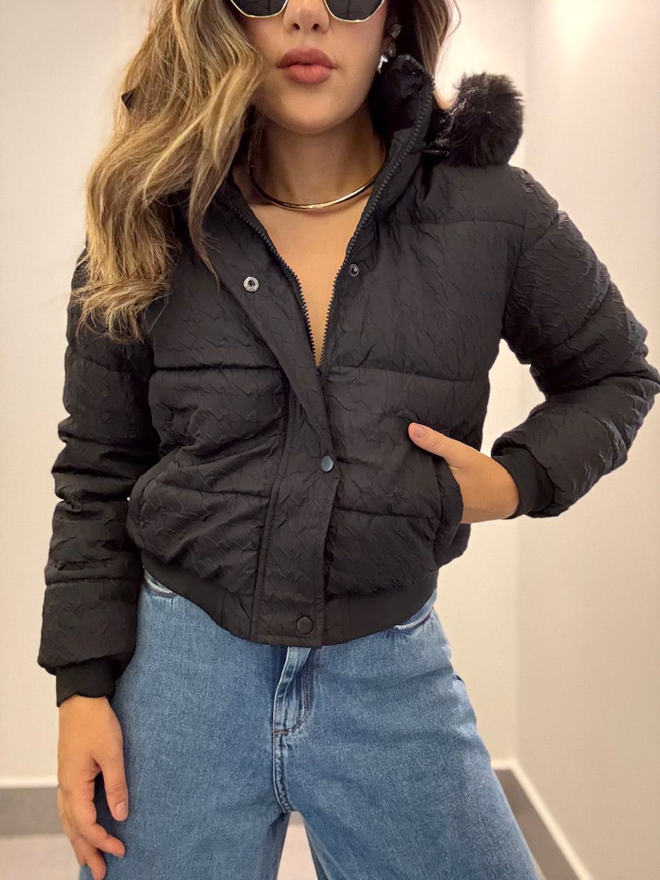 PUFFER KATIA TEXTURIZADA PRETA
