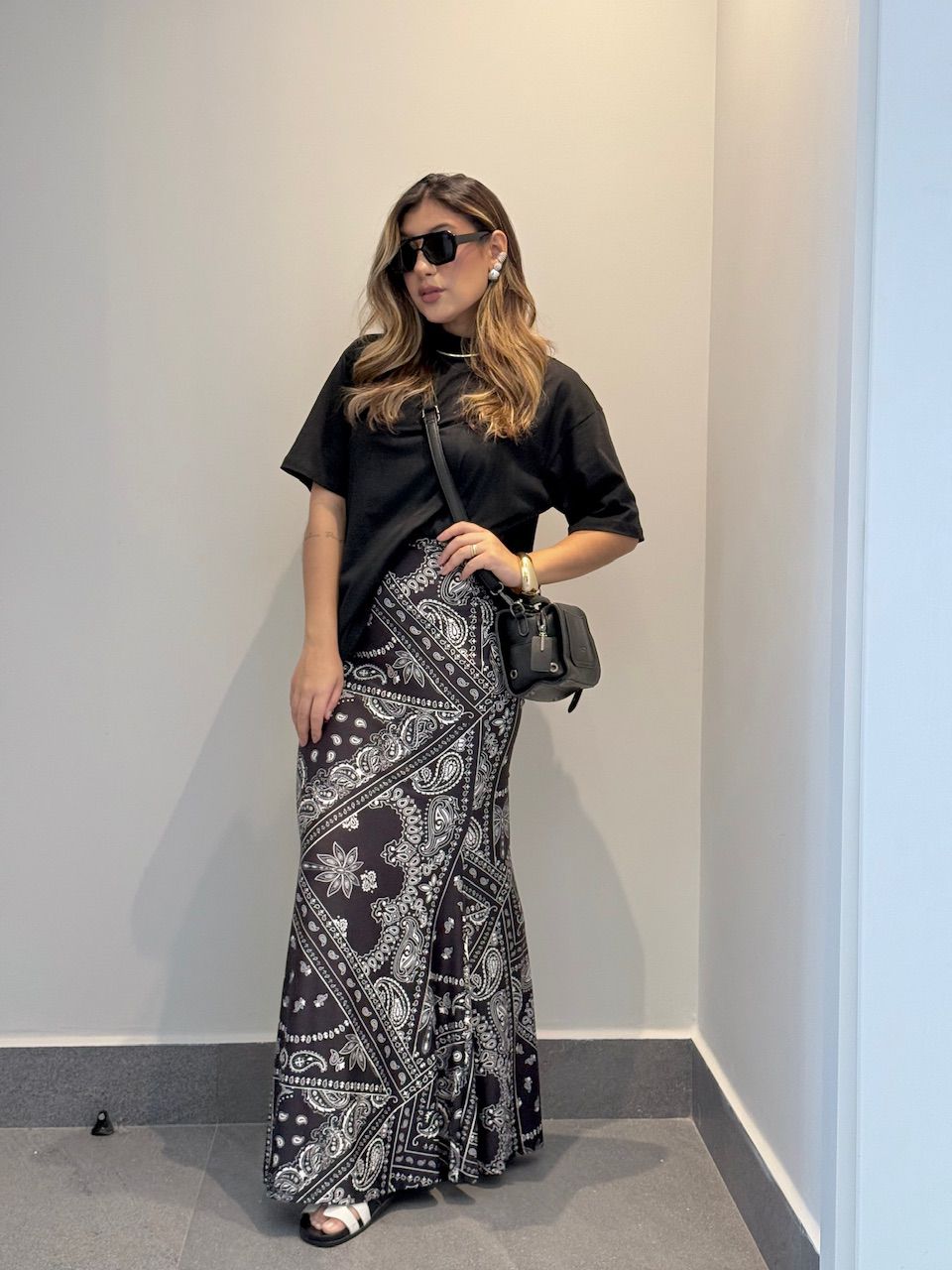 SAIA CELINE ESTAMPADA PRETA