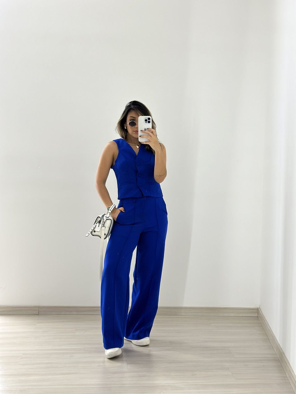CONJUNTO COLETE COM CALÇA AZUL