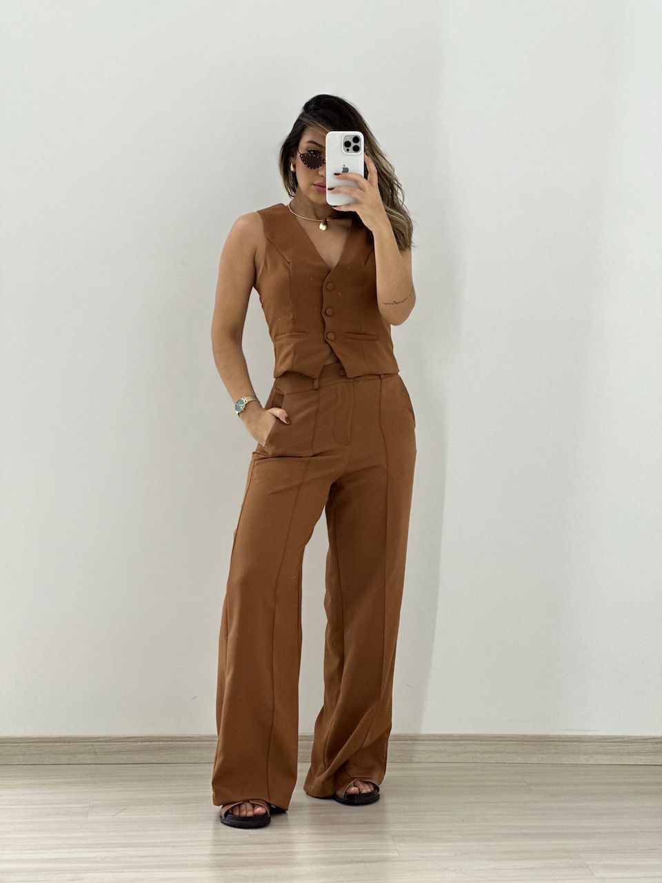 CONJUNTO COLETE COM CALÇA MARROM