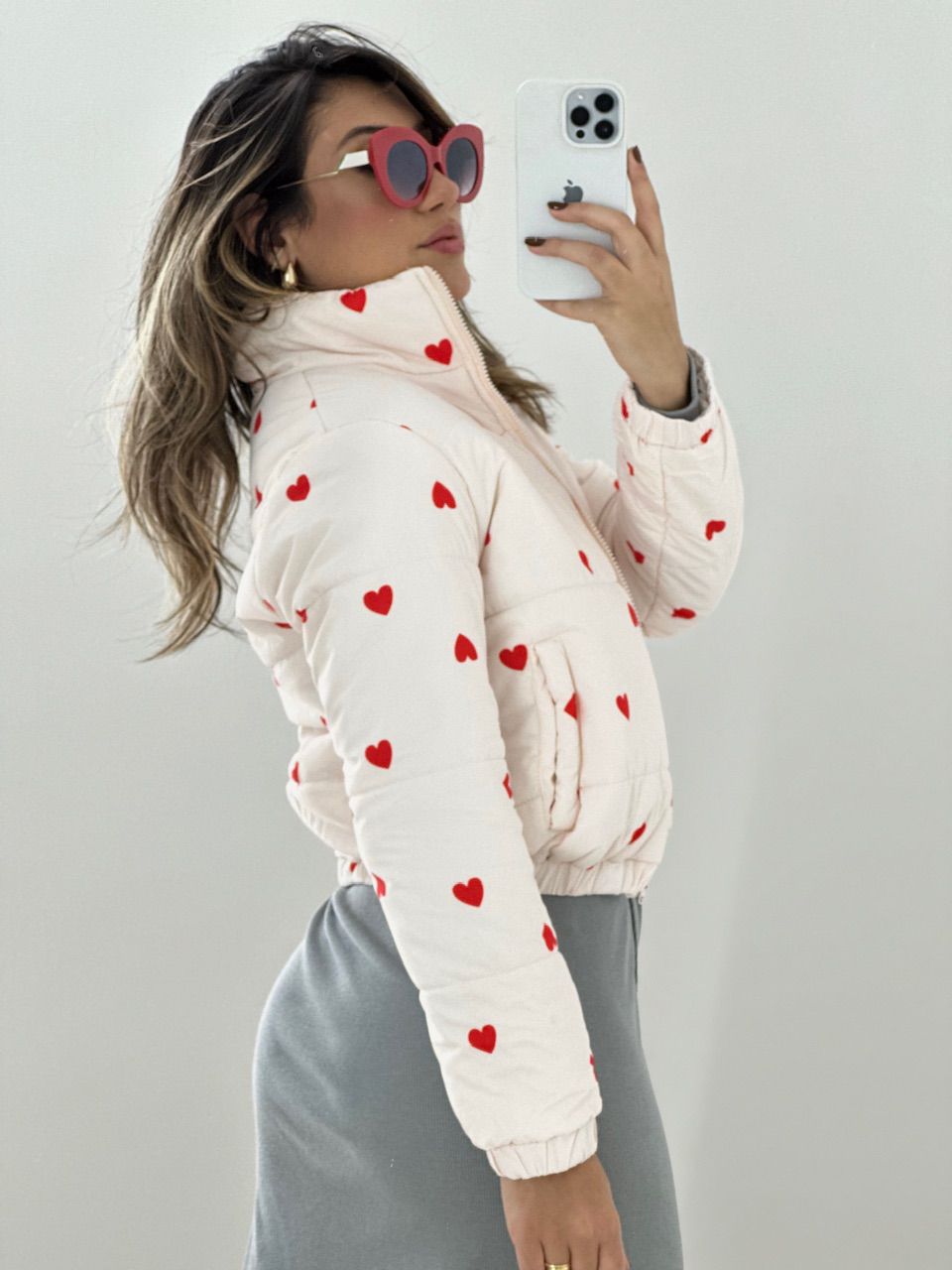 PUFFER CORAÇÕES MARFIM