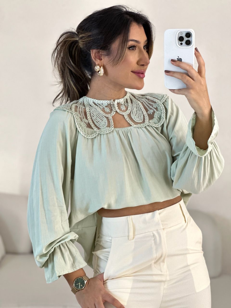 BATA OLÍVIA MANGA LONGA VERDE CHÁ - 0054980373 - CAROLLA FERRARO