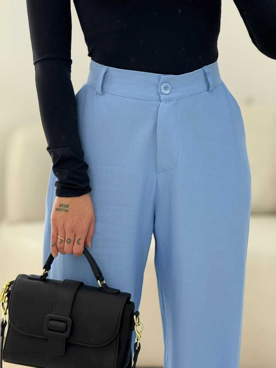 CALÇA FLORA RETA AZUL