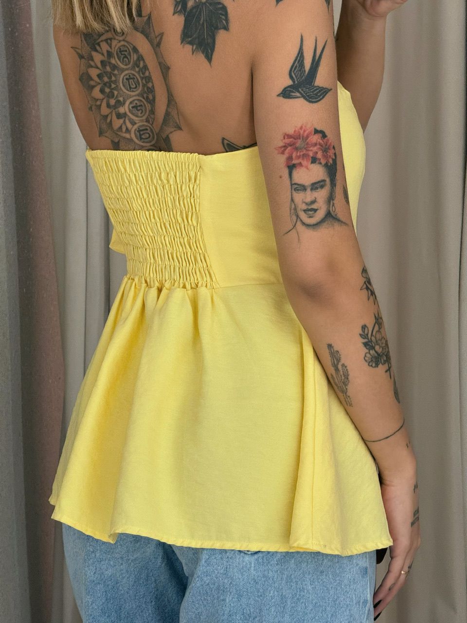 BLUSA FERNANDA 02 TOMARA QUE CAIA AMARELA