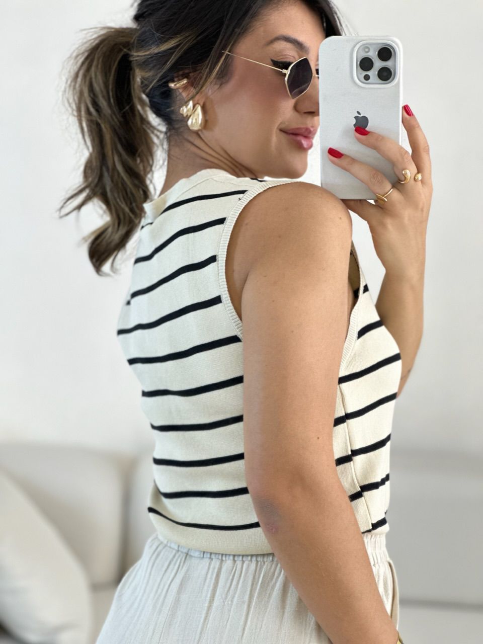 COLETE TRICOT LISTRADO preto