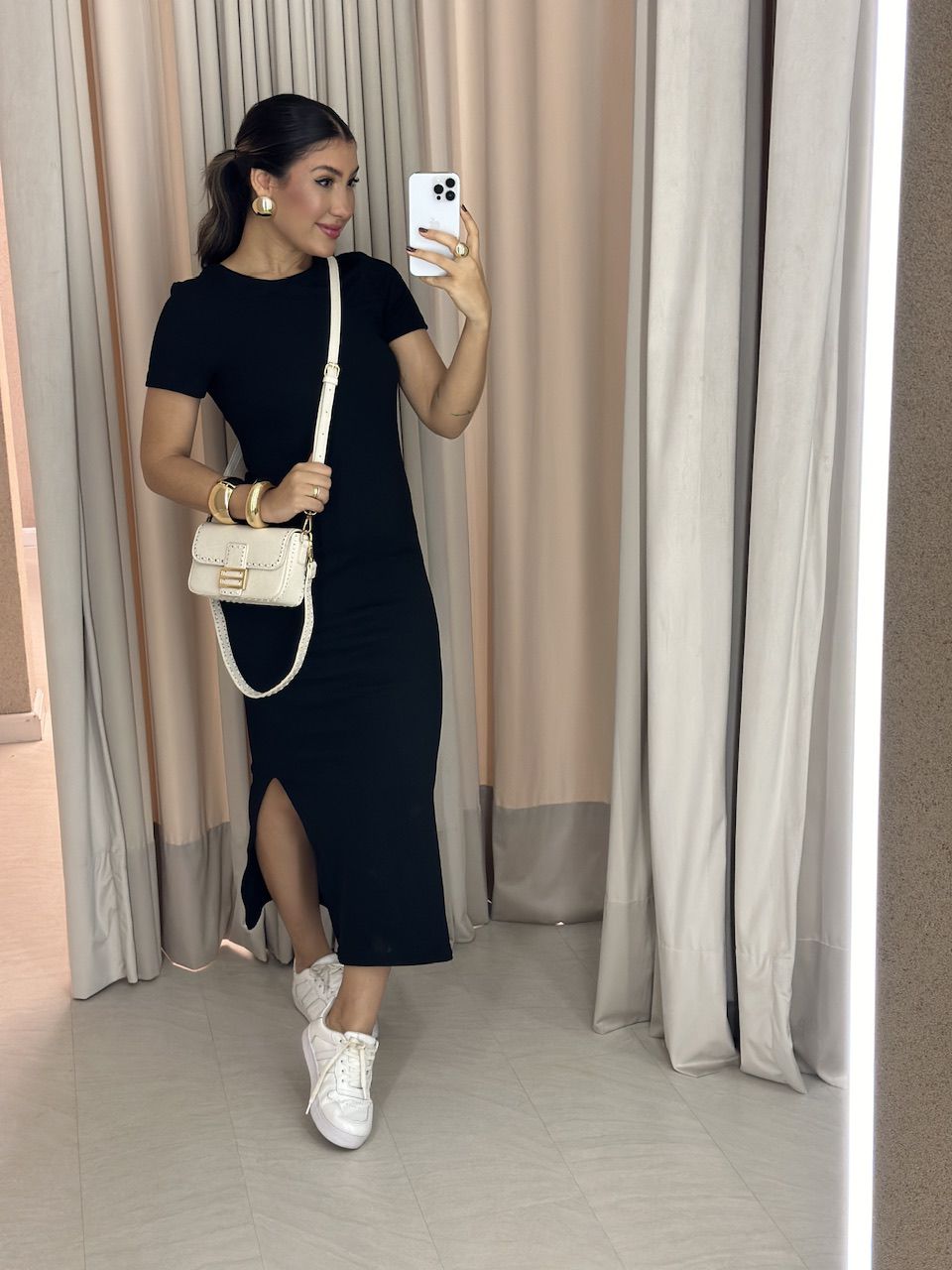 VESTIDO TÂNIA MANGA CURTA PRETO