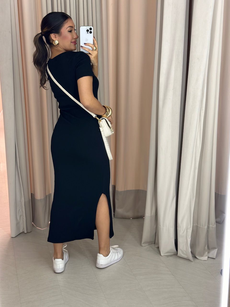 VESTIDO TÂNIA MANGA CURTA PRETO