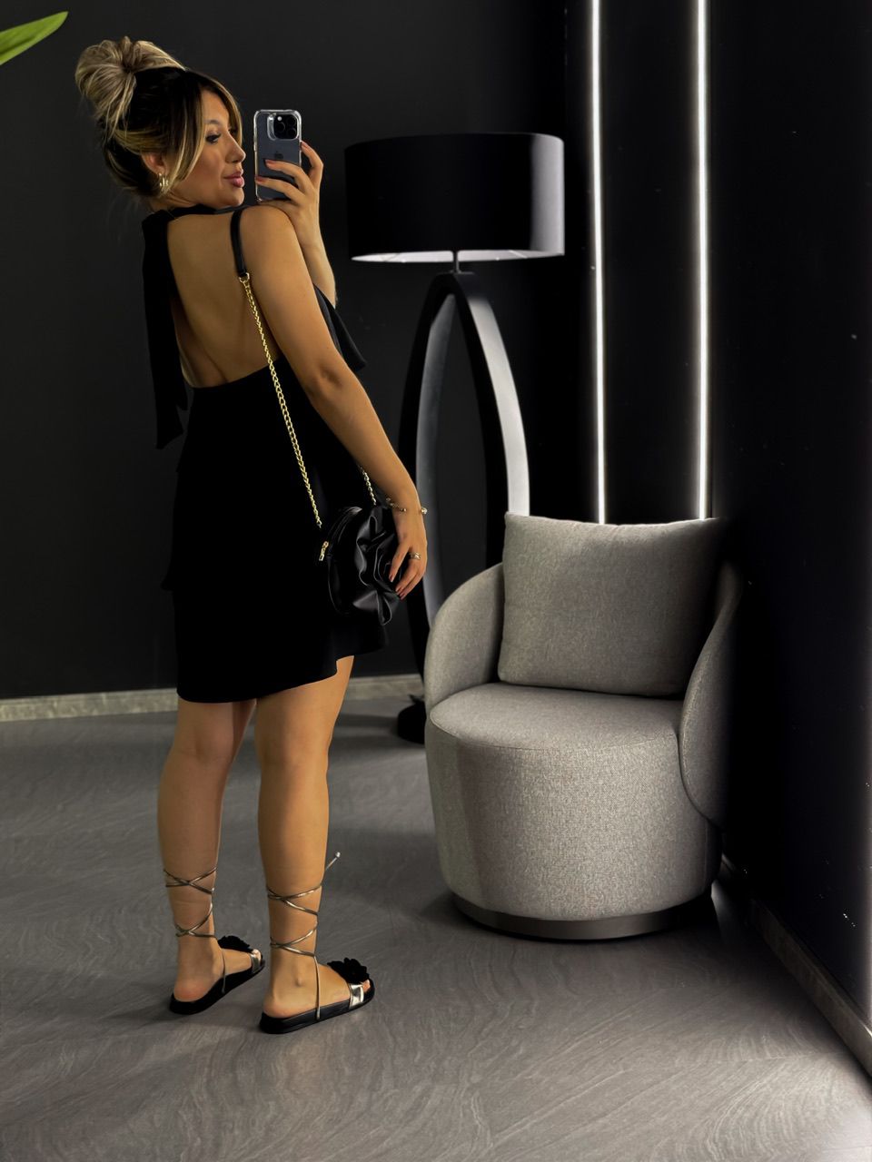 VESTIDO LENA BABADOS PRETO