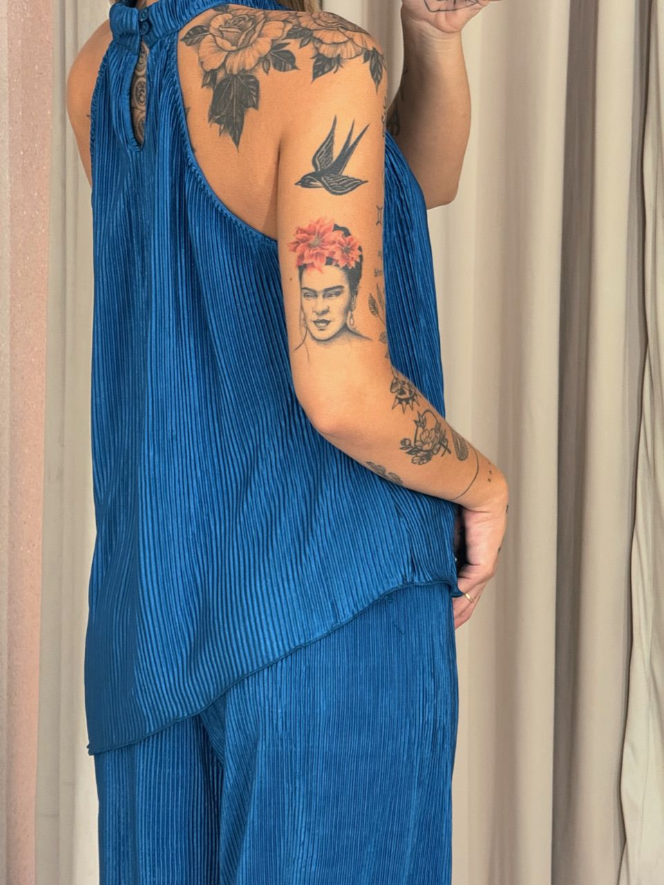 CONJUNTO ESTHER PLISSADO AZUL