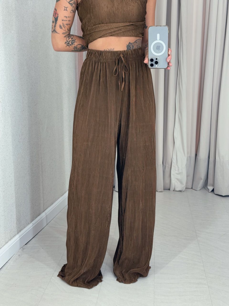 CONJUNTO ESTHER PLISSADO MARROM