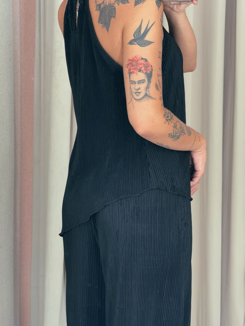 CONJUNTO ESTHER PLISSADO PRETO