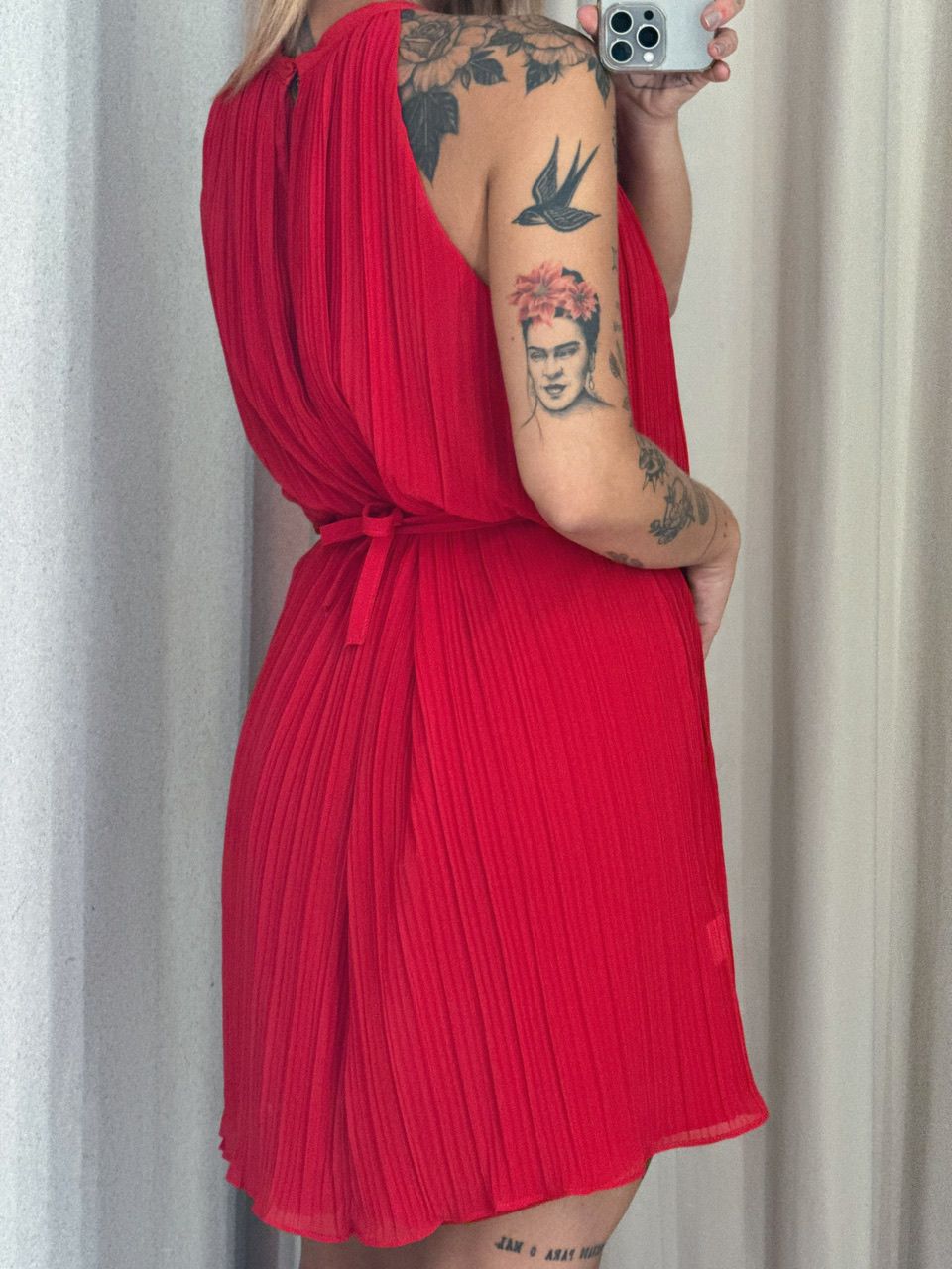 VESTIDO MARIA ELISA PLISSADO VERMELHO
