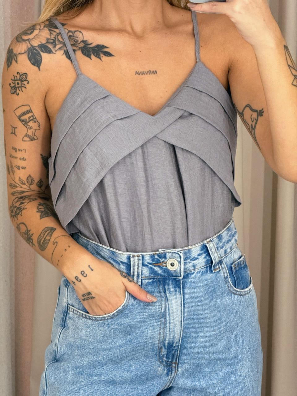BLUSA VIVIANE ALÇA CINZA
