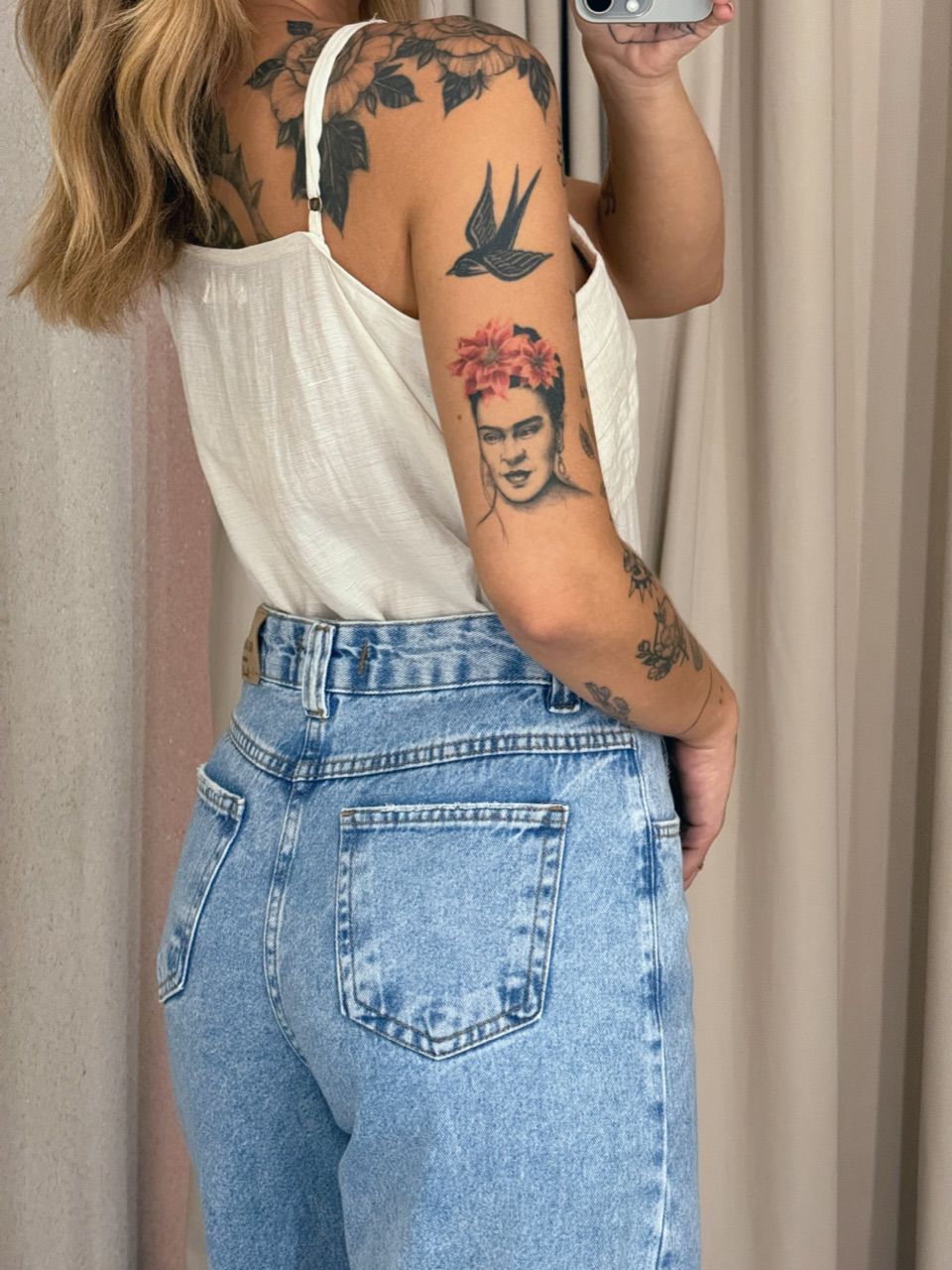 BLUSA VIVIANE ALÇA CRU