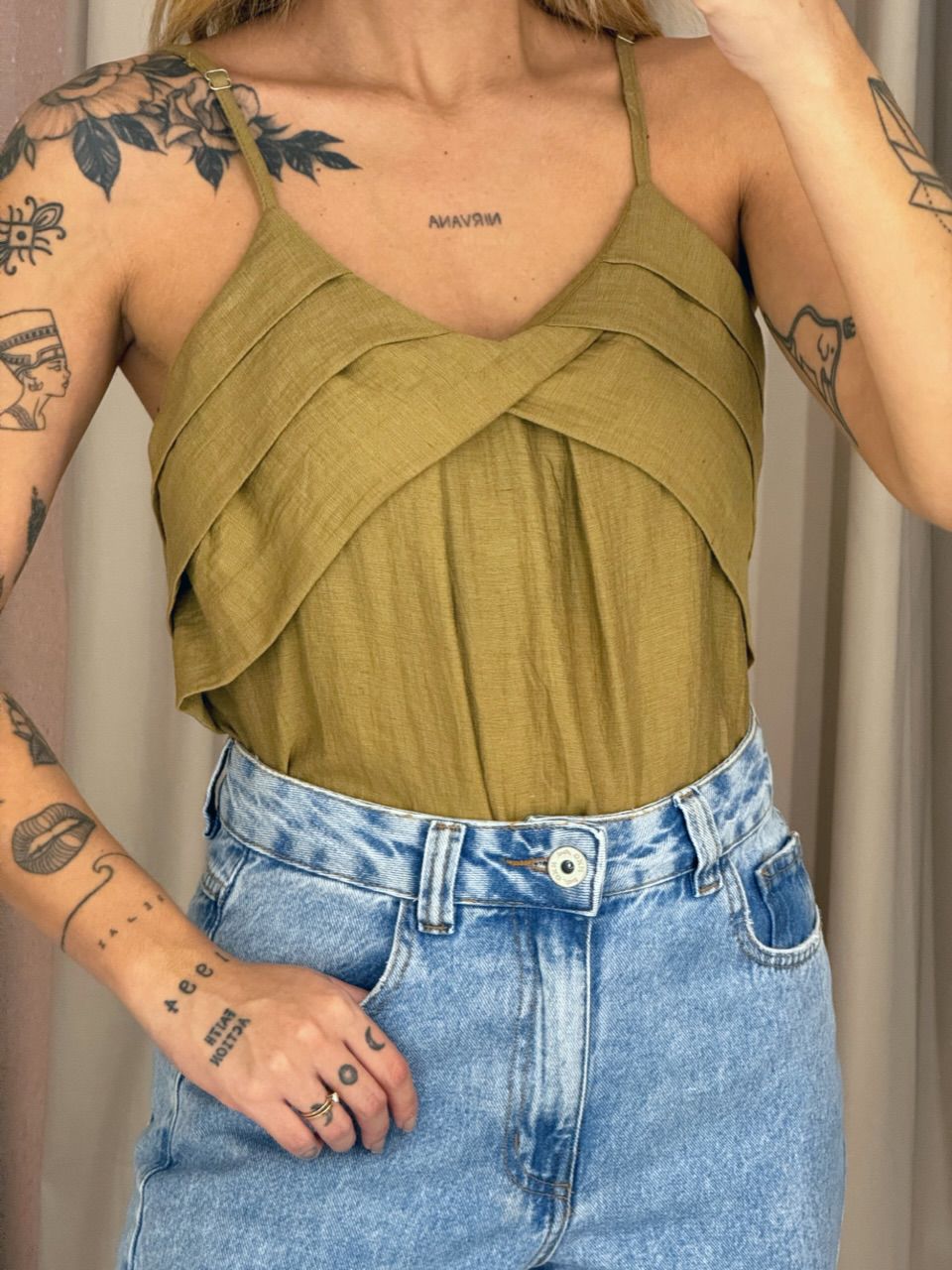 BLUSA VIVIANE ALÇA PISTACHE