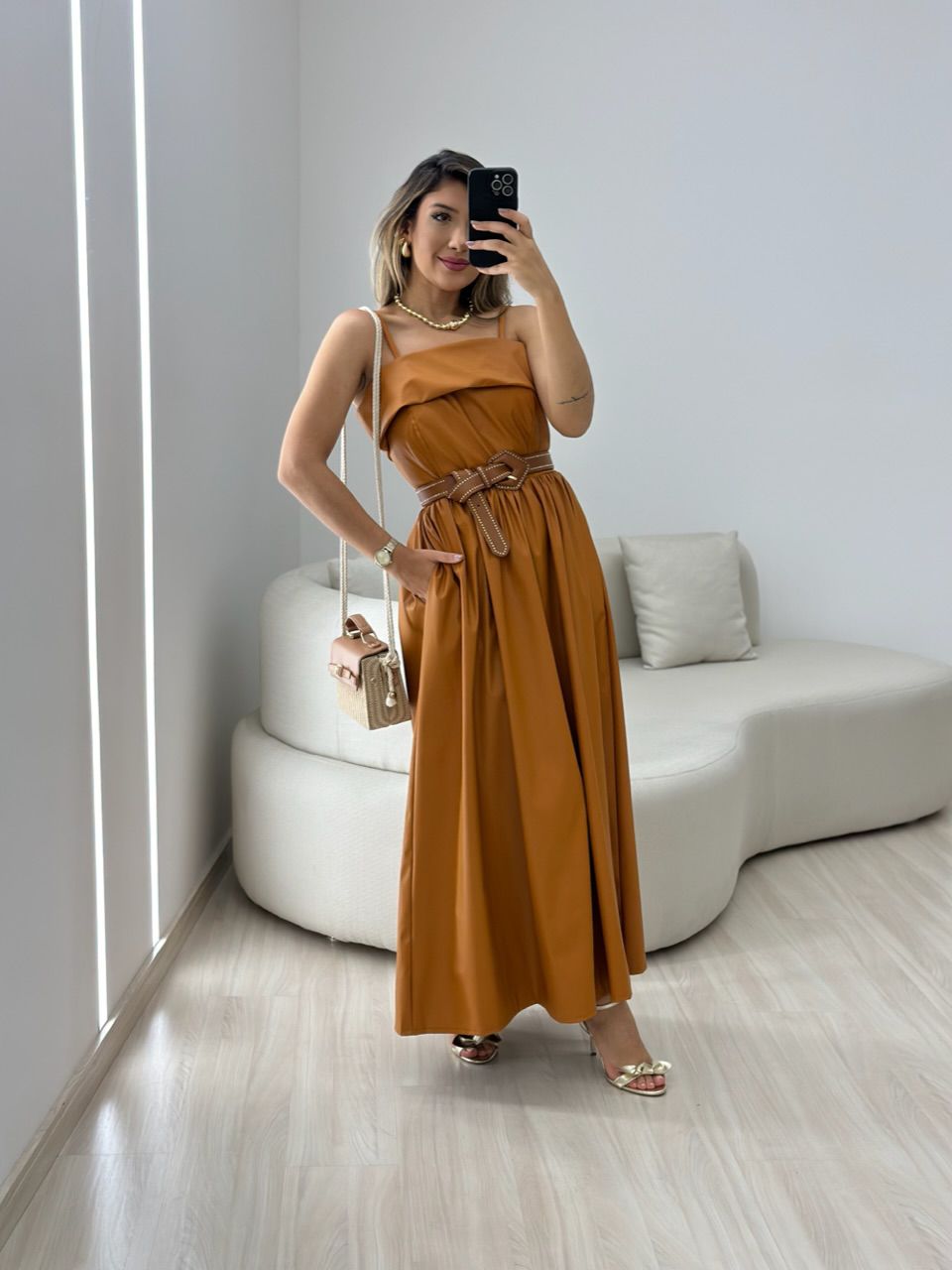 VESTIDO BRIANA COURINO CARAMELO