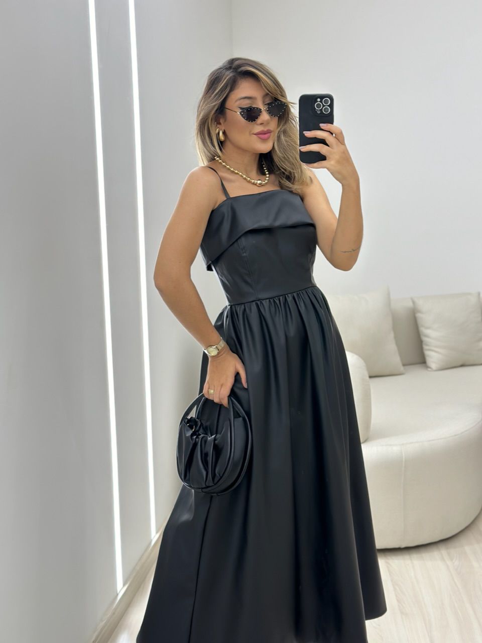 VESTIDO BRIANA COURINO PRETO