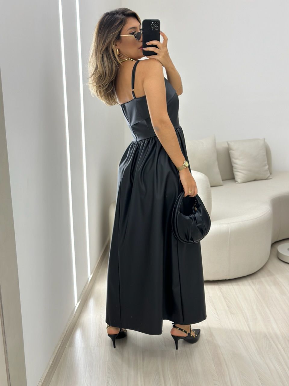 VESTIDO BRIANA COURINO PRETO