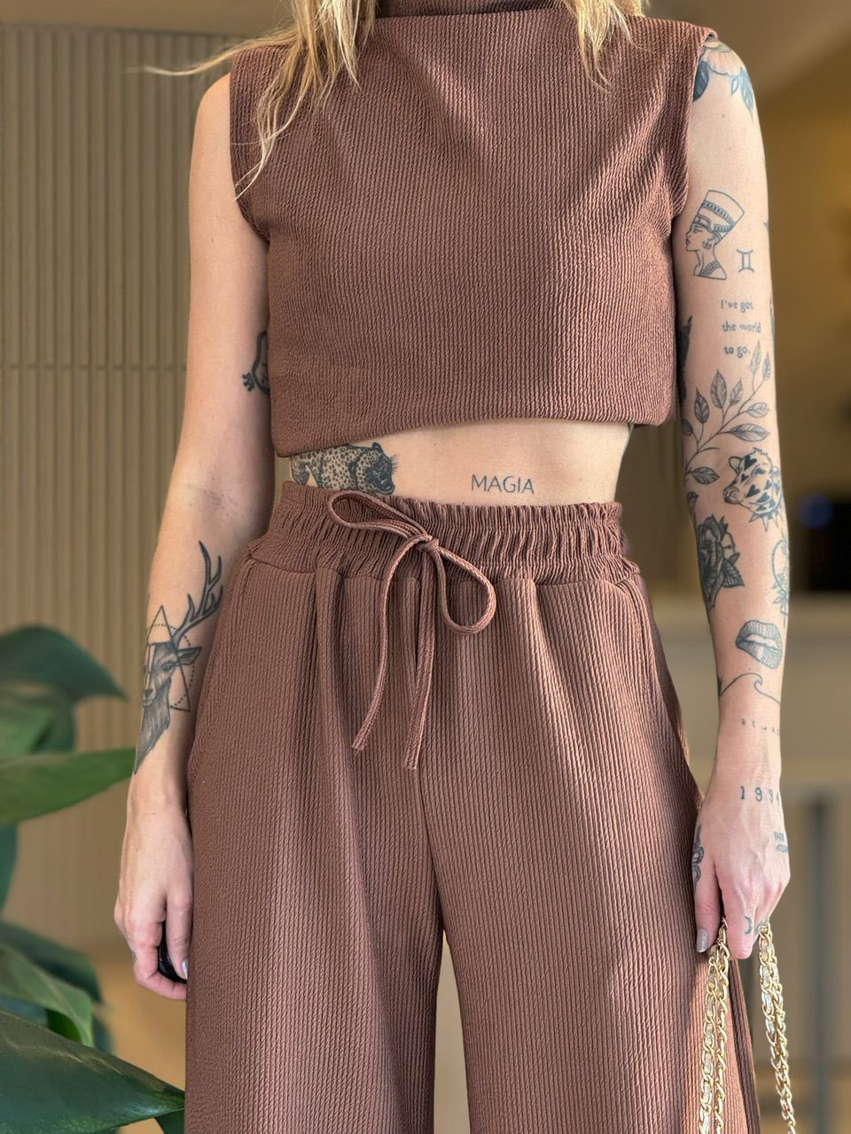 CONJUNTO VALÉRIA ANARRUGA MARROM