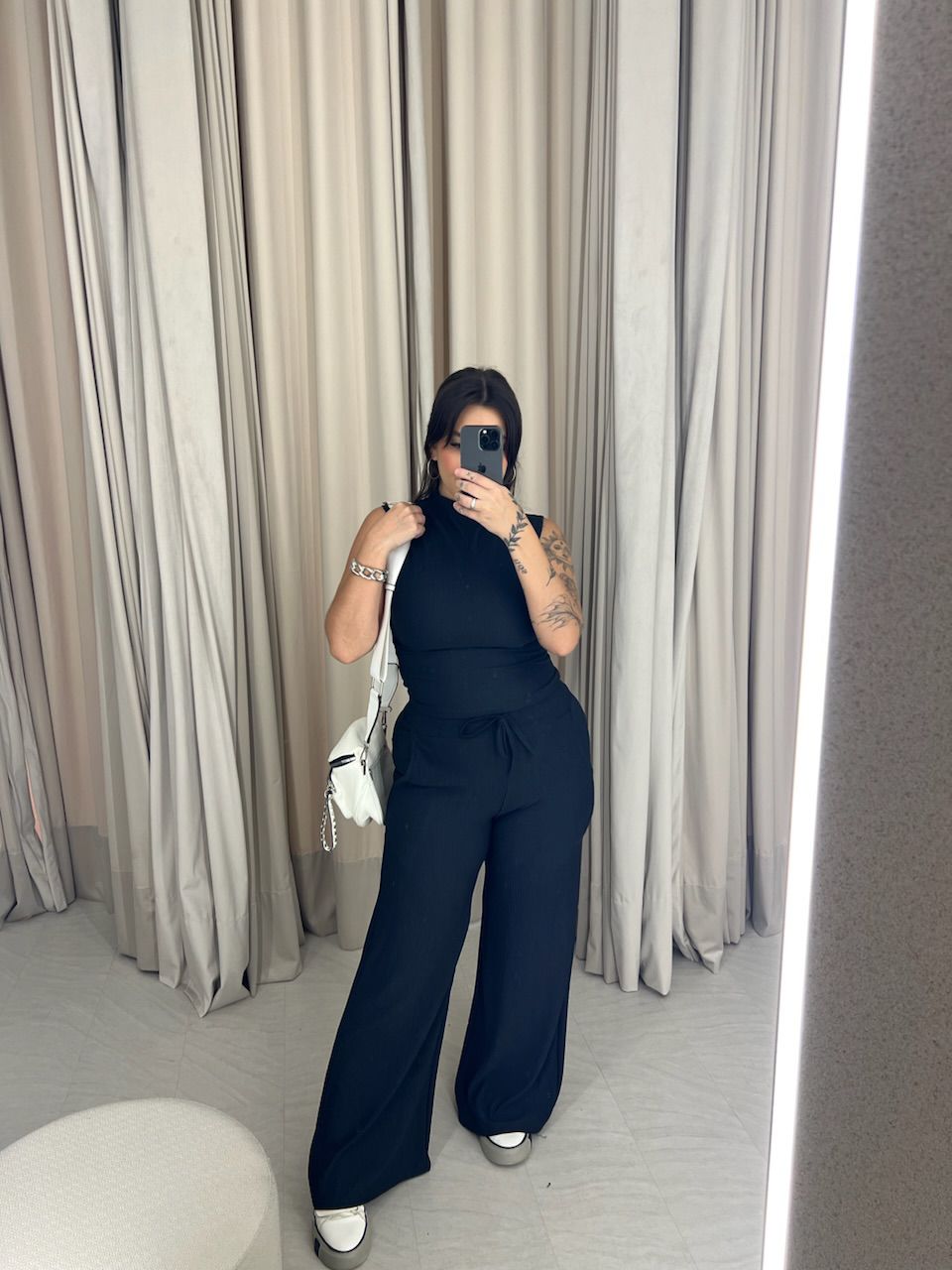 CONJUNTO VALÉRIA ANARRUGA PRETO