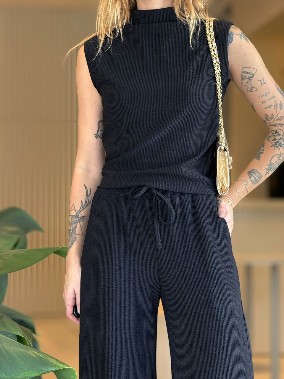 CONJUNTO VALÉRIA ANARRUGA PRETO