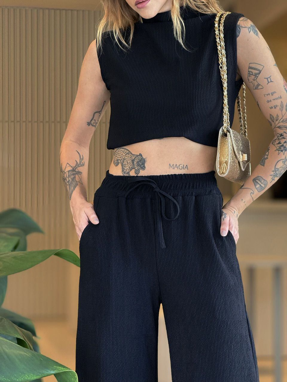 CONJUNTO VALÉRIA ANARRUGA PRETO