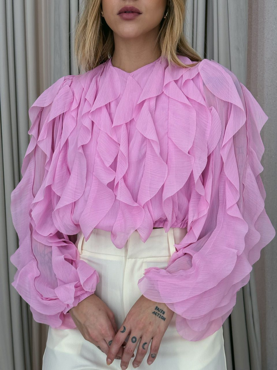 BLUSA FLÁVIA BABADO VERTICAL BABY PINK