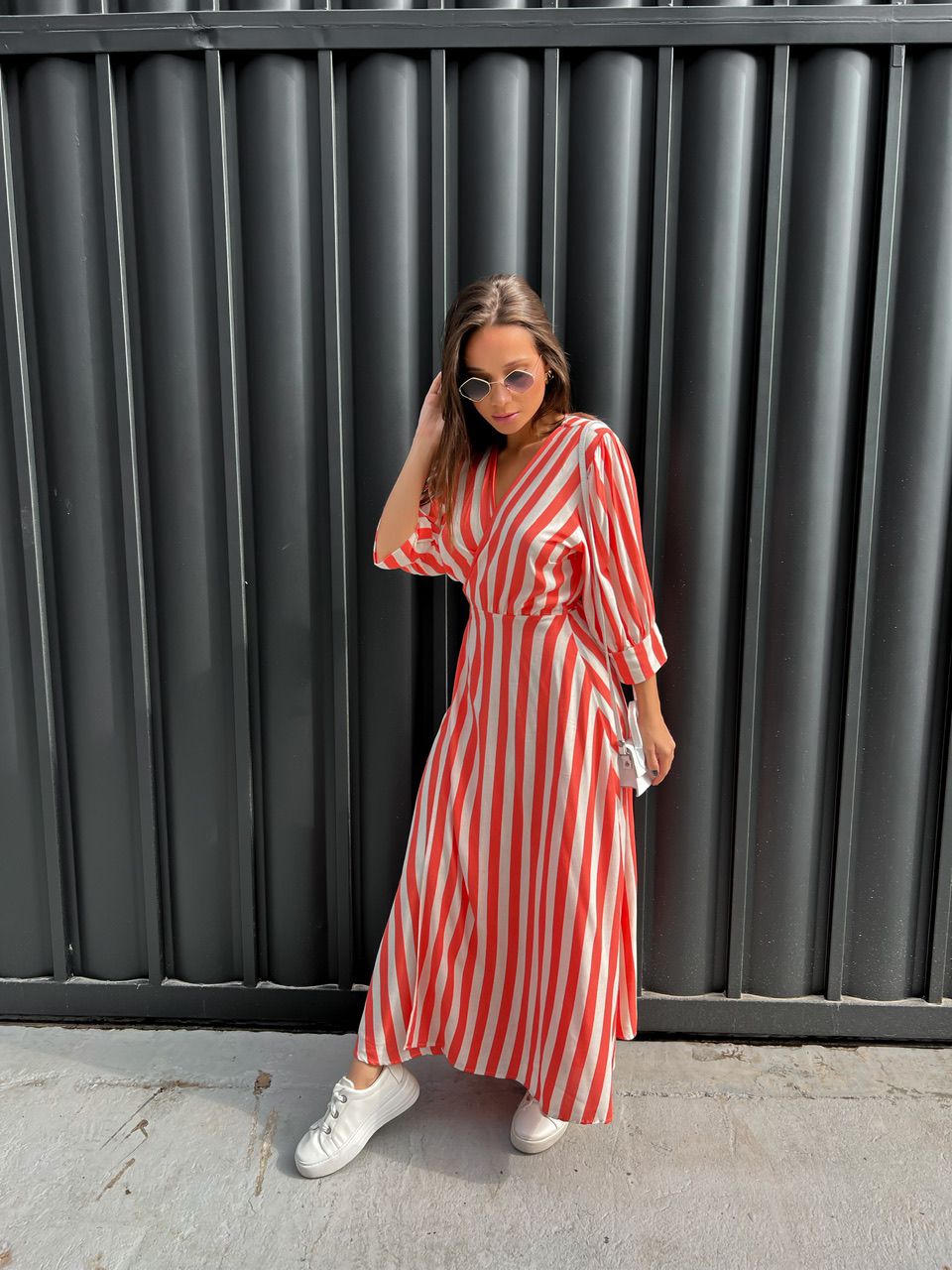 VESTIDO BIA ENVELOPE LISTRADO LARANJA
