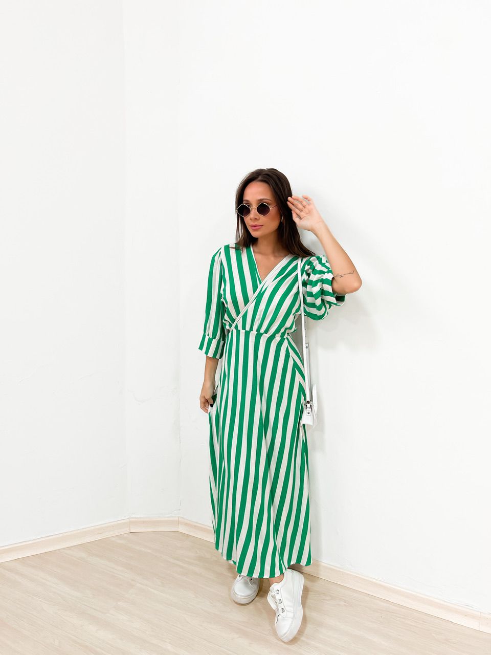 VESTIDO BIA ENVELOPE LISTRADO VERDE