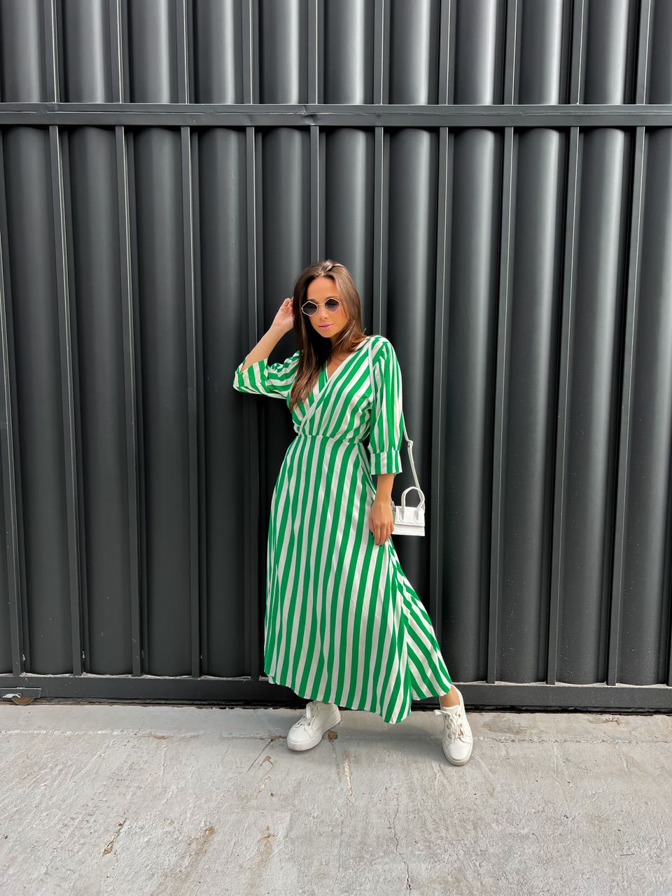 VESTIDO BIA ENVELOPE LISTRADO VERDE