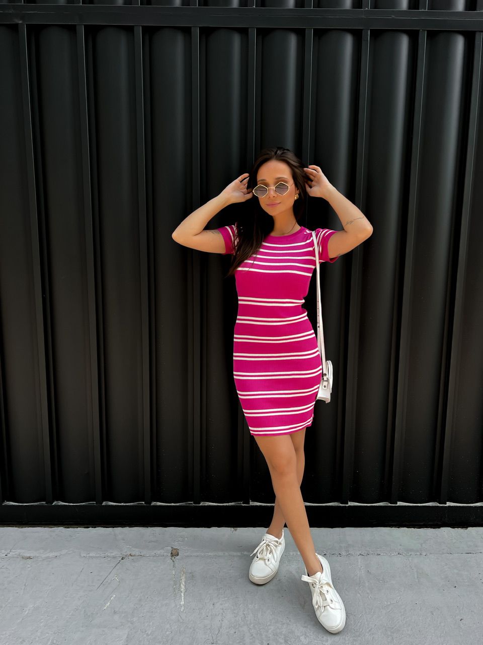 VESTIDO TRICÔ LISTRA TUBINHO ROSA - 0043720031 - CAROLLA FERRARO