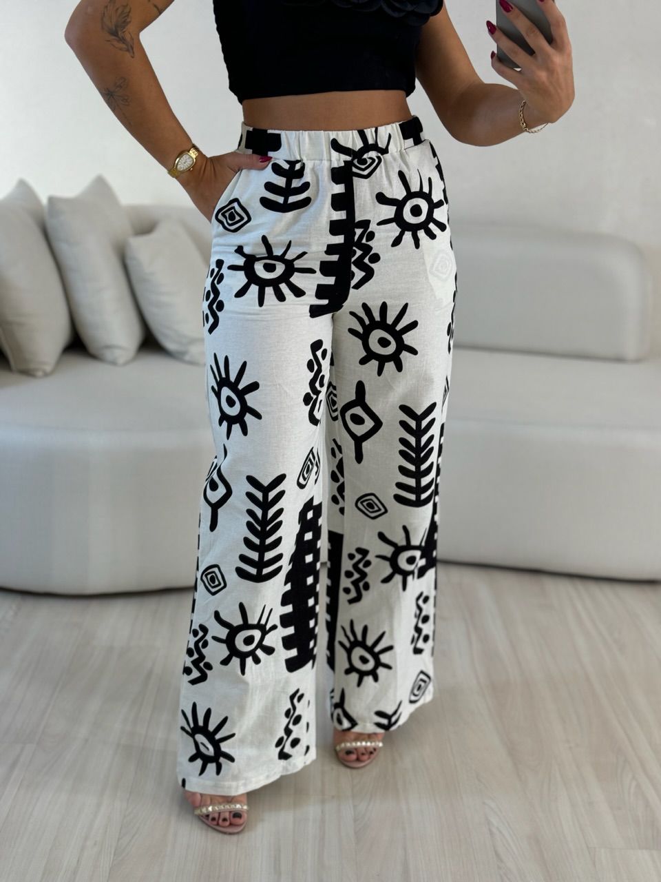 CALÇA LOLA ESTAMPADA OFF/PRETO - 0056190264 - CAROLLA FERRARO