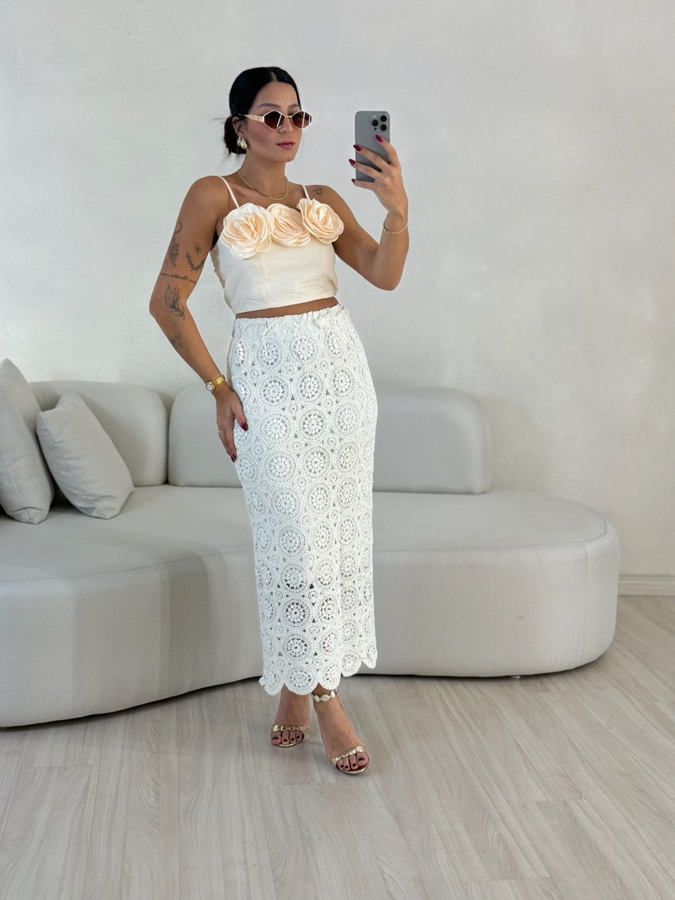 CROPPED MEL FLORES MARFIM