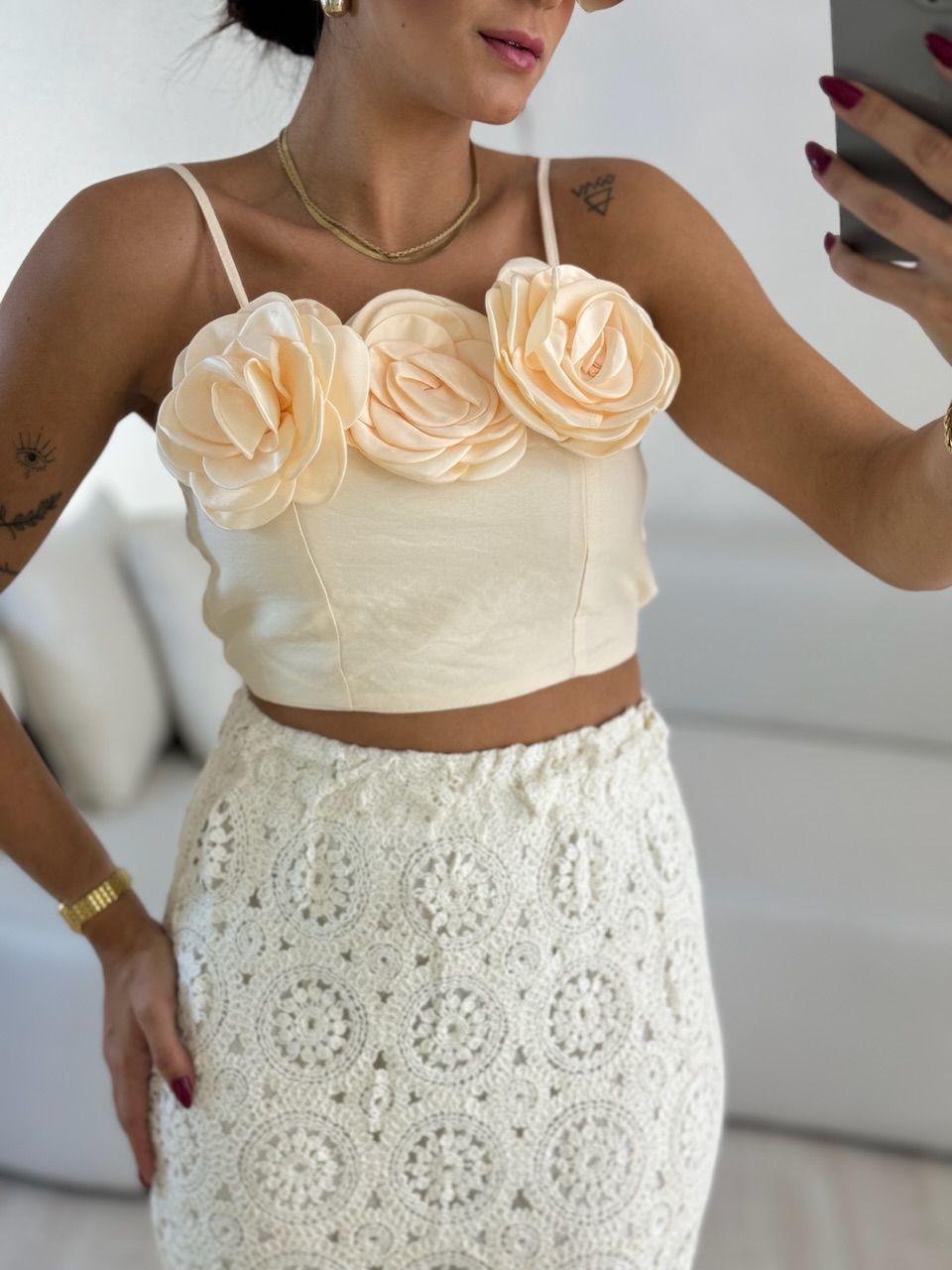 CROPPED MEL FLORES MARFIM